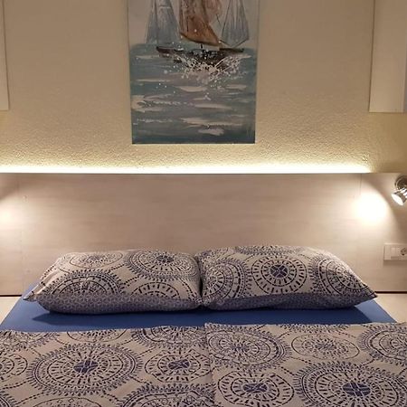 Apartmani Grgic Vodice Esterno foto