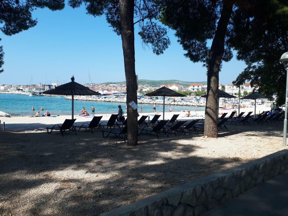 Apartmani Grgic Vodice Esterno foto